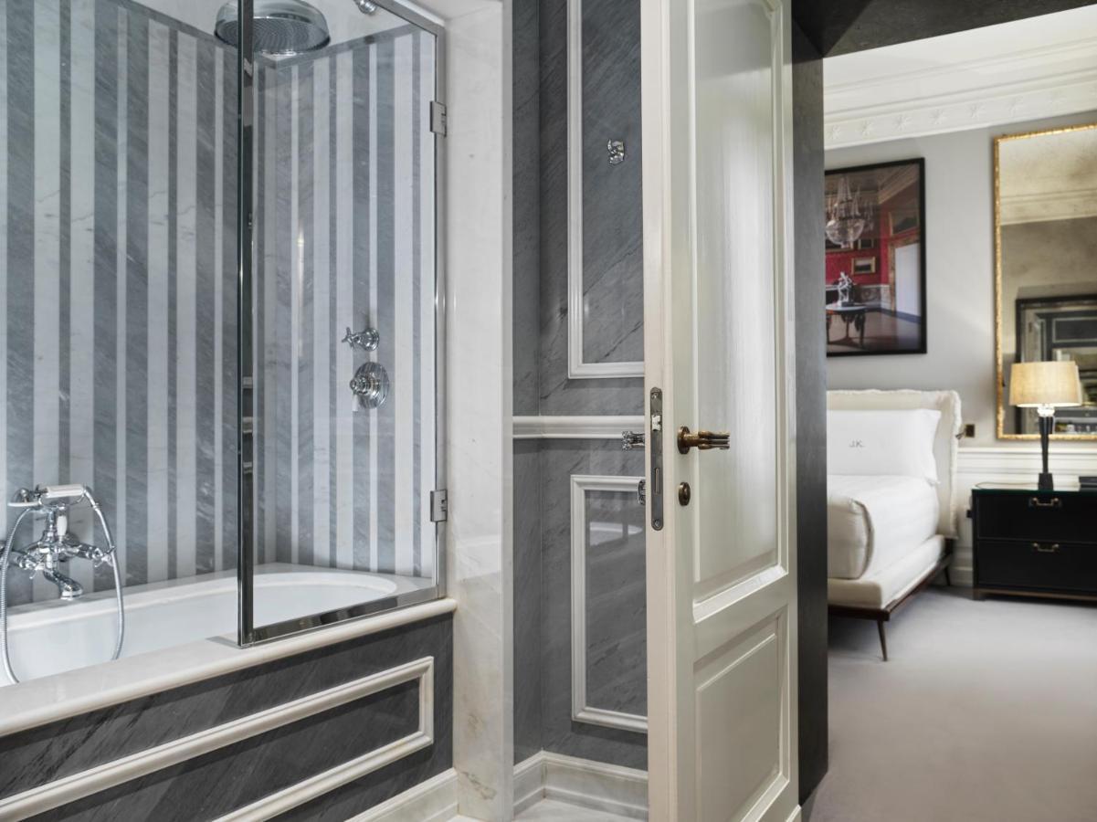 J.k. Place - The Leading Of The World Hotel Roma