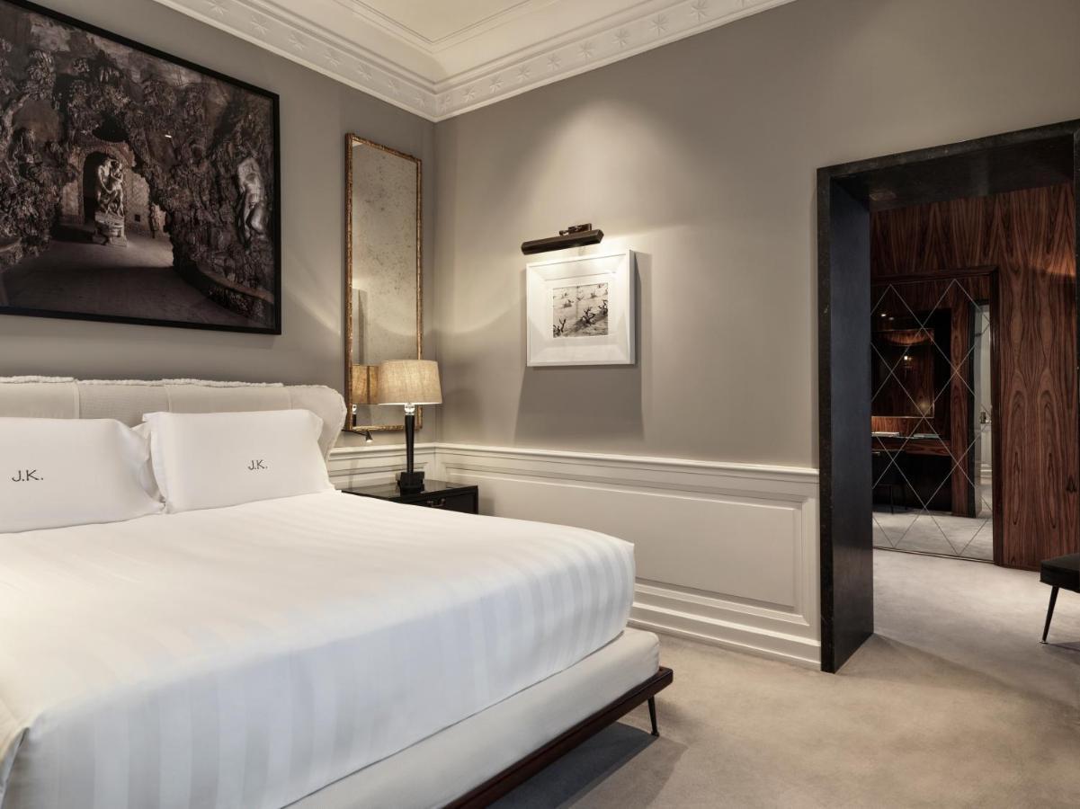 Hotel J.k. Place - The Leading Of The World