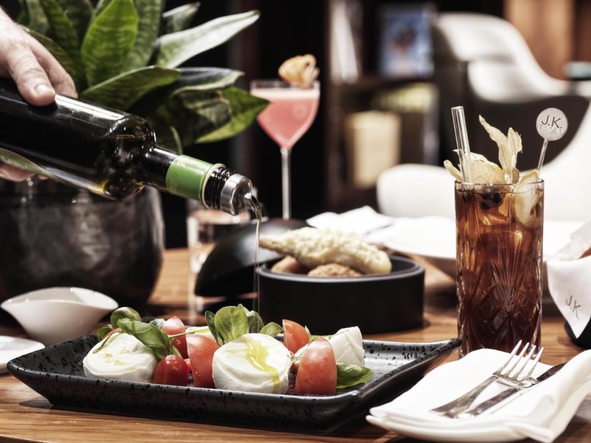 J.k. Place - The Leading Of The World Hotel Roma